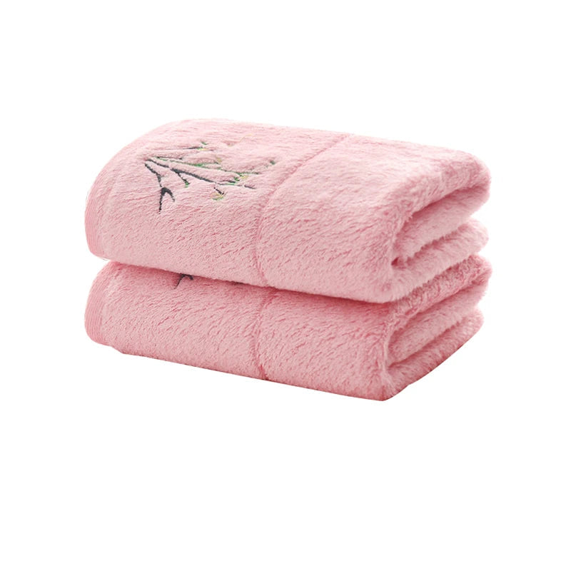 Ensemble de serviettes brodées Rose A