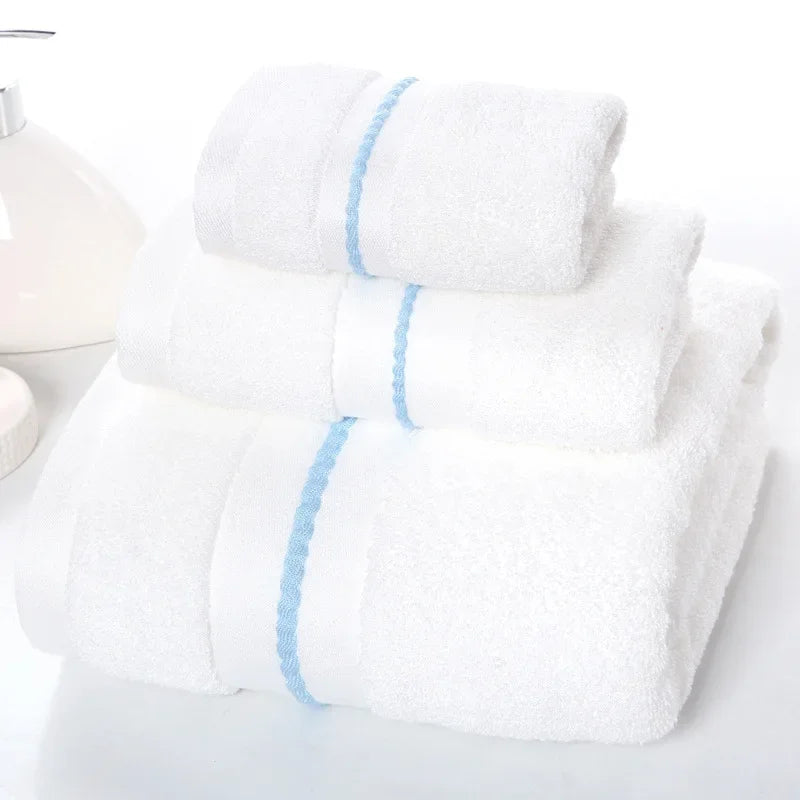 Ensemble de serviettes de bain luxueuse blanche